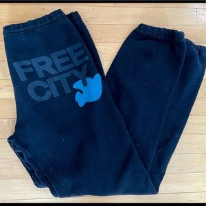 Freecity Sweatpants